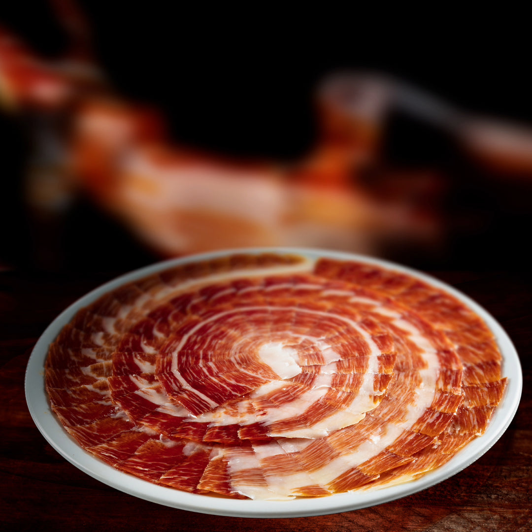Spanish Jamón Ibérico vs Prosciutto Italiano: A Gourmet Comparison