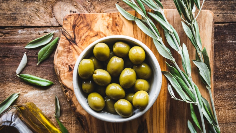 Spanish Olives & Pickles: Benefits and Parigins